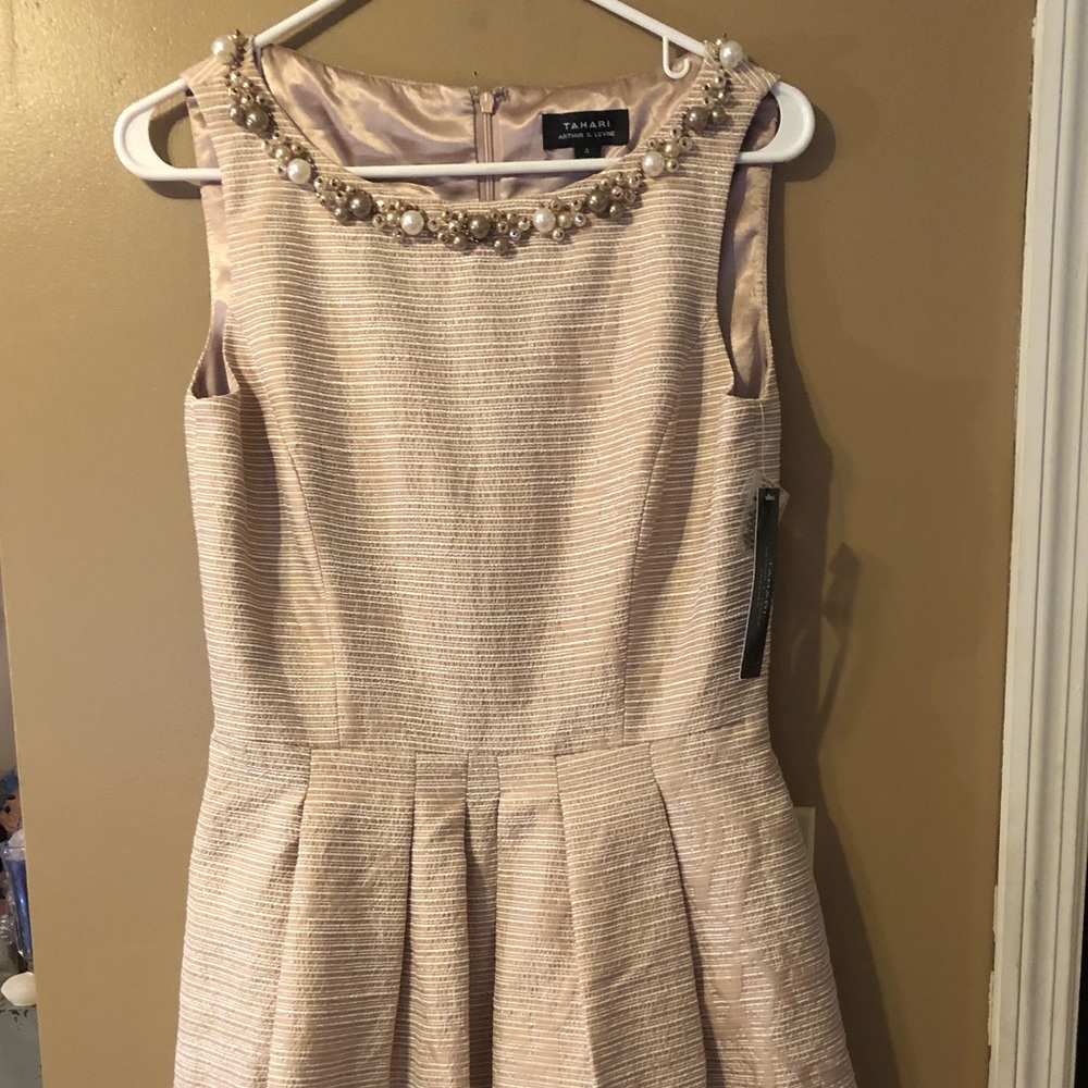 NWT Tahari above the knee dress, size 4, tan